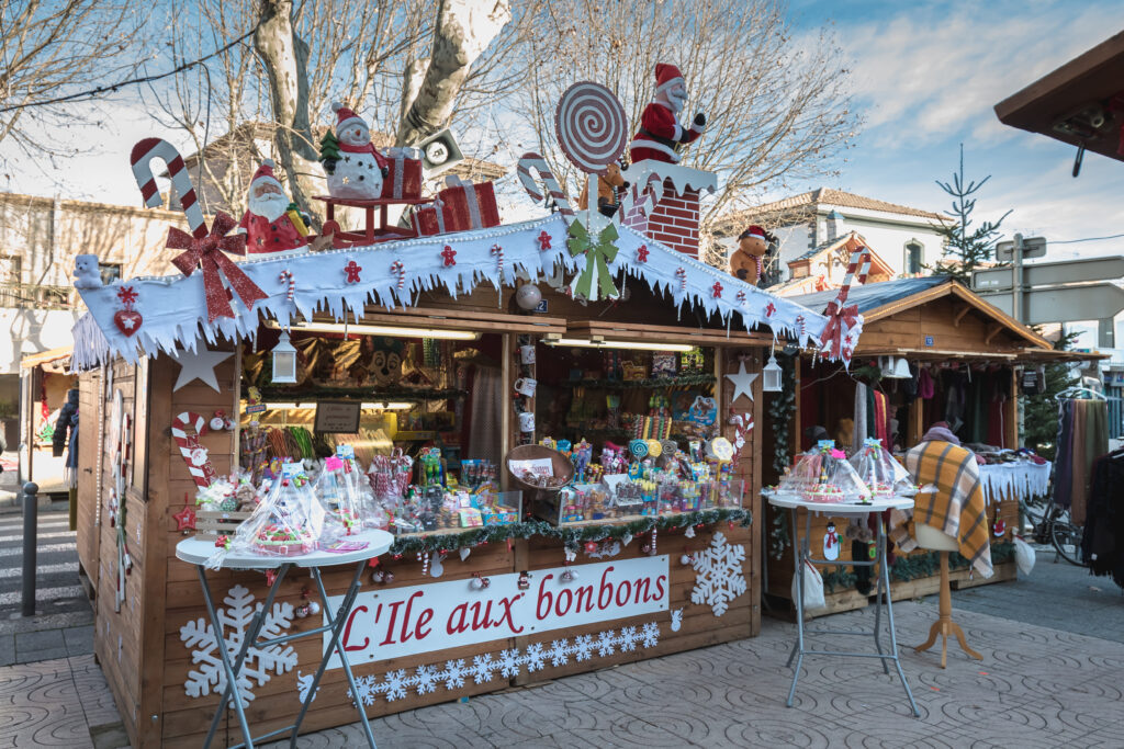Packing List for Your River Cruise: Essentials, Tips, and Tricks - Christmas Market in France