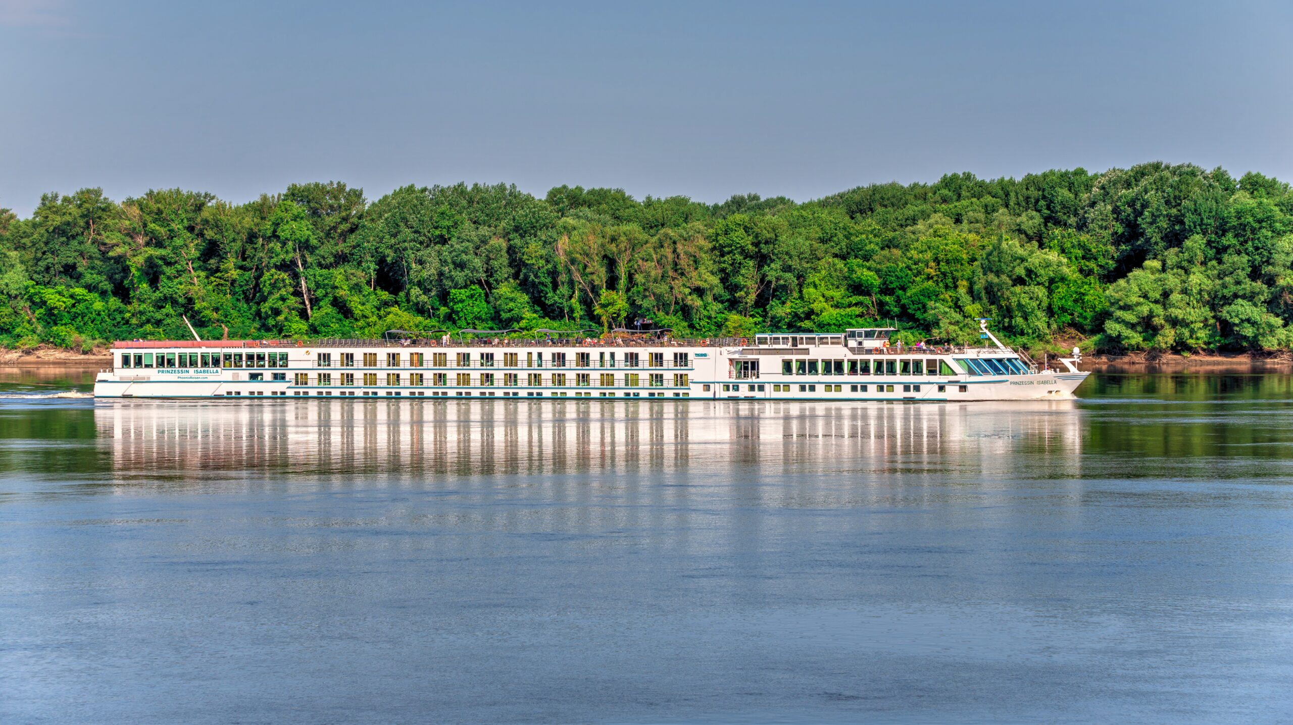 Maximize Your River Cruise Experience from Embarkation to Excursions - River Cruise Ship on the Danube River